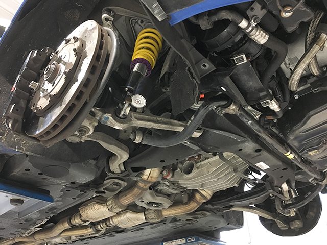 アウディ・RS4 車高調交換 | トップランクオートテクニカルベース