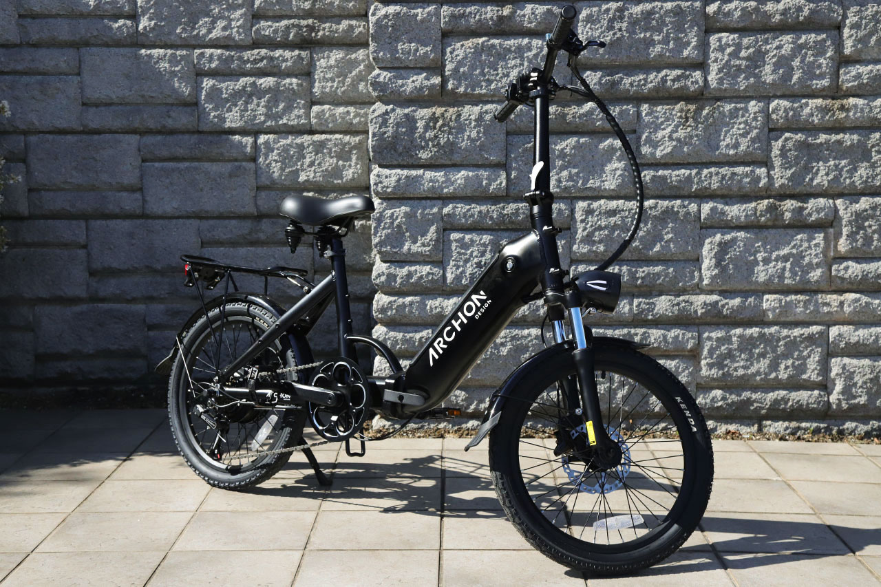 電動アシスト自転車(E-Bike) ARCHON UC1(アルコン) 全体前方側面