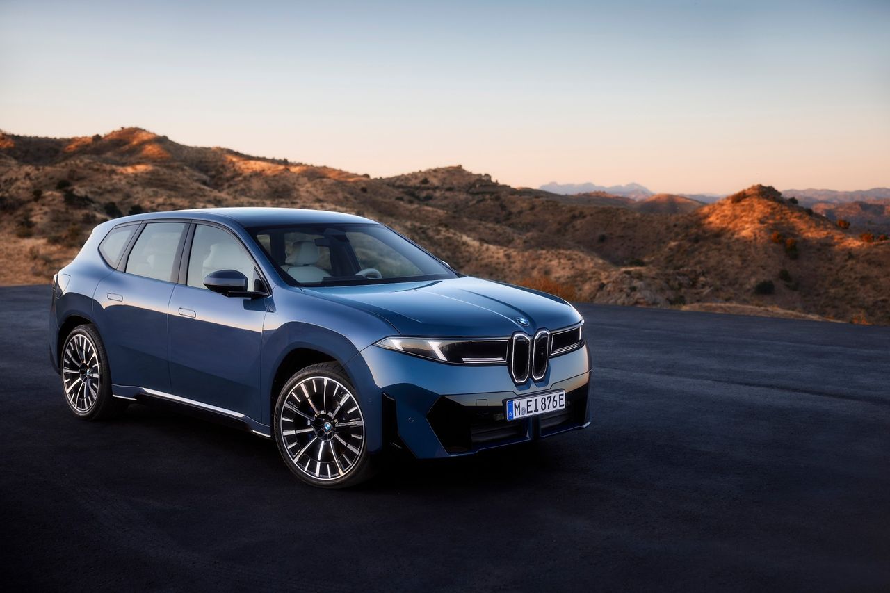 BMW iX3 02