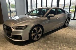 21y BMW M5 コンペティション ブラックサファイア