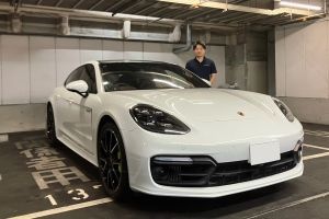 19y ポルシェ パナメーラ 4Eハイブリッド ピュアホワイト