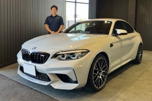 23y アウディ e-トロン GT クワトロ ケモラグレー