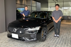 18y ポルシェ パナメーラ 4E-ハイブリッド ロジウムシルバー
