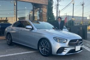 21y M･ベンツ E220d スポーツ ハイテックシルバーメタ...