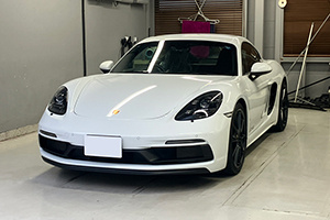 25y ポルシェ 718ケイマン GTS 4.0 PDK ホワイト