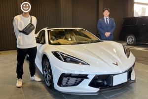 24y シボレー コルベット 3LT アークティックホワイト