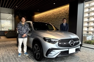 25y GLC220d 4マチック AMGラインPKG ハイテッ...
