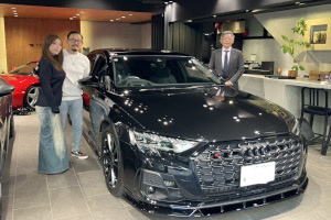 ２３y アウディ S8 コンフォートPKG ミトスブラック