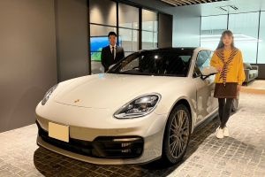 22y ポルシェ パナメーラ 4プラチナエディション スポーツク...