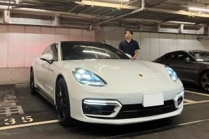 22y ポルシェ パナメーラGTS キャララホワイトメタリック