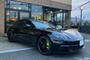 21y ポルシェ マカンGTS ブラック