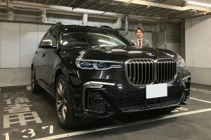 20y BMW X7 50i ブラックサファイア