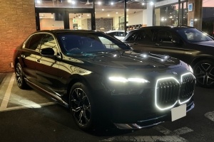 23y BMW i7 xDrive60 エクセレンス ブラックサ...