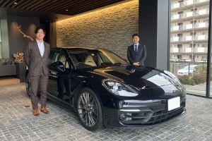 23y ポルシェ パナメーラ ４ プラチナエディション ジェット...