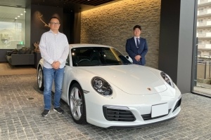 17y ポルシェ 911カレラ PDK キャララホワイトメタリック