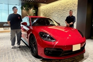 20y ポルシェ パナメーラGTS カーマインレッド