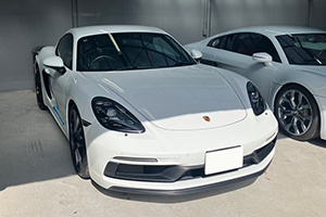 23y ポルシェ 718ケイマン GT4 PDK クレヨン