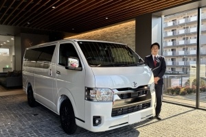 R7 トヨタ ハイエースバン スーパーGL ダークプライムS ホ...