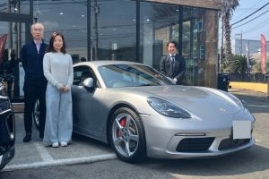 18y ポルシェ 718ケイマン S GTシルバー