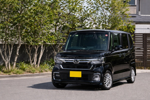 21y ポルシェ カイエンクーペ E-ハイブリッド カシミアベー...