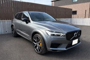 24y アバルト 500e ローンチエディション スコーピオニッ...