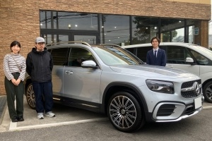 25y M･ベンツ GLB200d 4MATIC ハイテックシル...