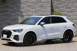 2021 アウディ RS Q3 RSデザインPKGレッド