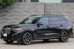 2021 BMW X7 xDrive40d Mスポーツ