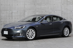 2017 テスラ モデルS 100D