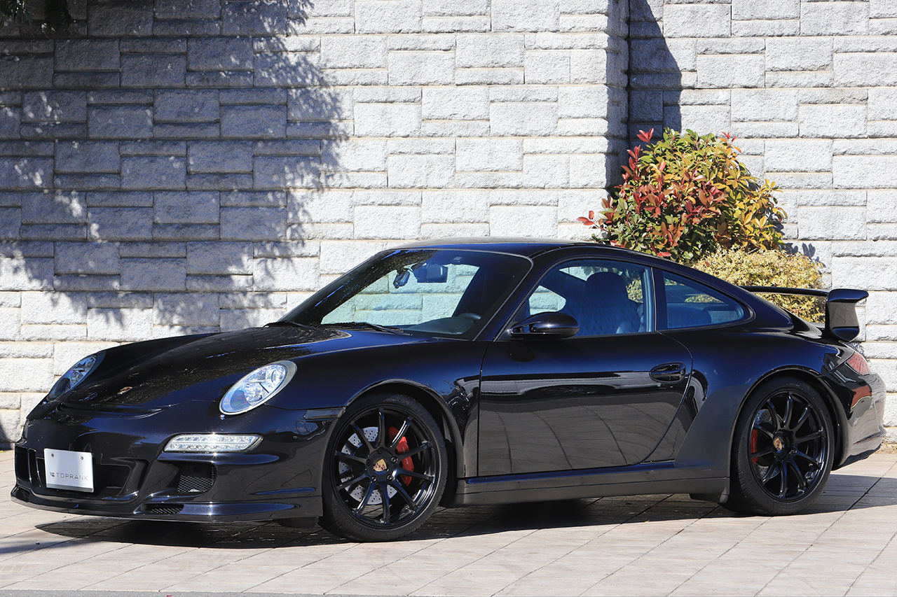 ポルシェ911の歴史を振り返る：初代から最新型までの変遷と特徴