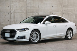 2020 アウディ A8 55TFSI クワトロ