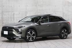 2023 シトロエン C5 X シャインパック プラグインHV