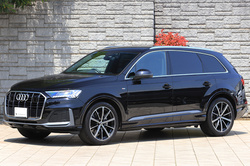 2021 アウディ Q7 45 Sラインリミテッド