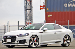 2018 アウディ RS5 クーペ
