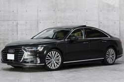 2018 アウディ A8 55 TFSI クワトロ コンフォートPKG