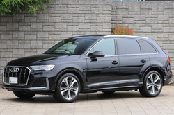 2021 アウディ Q7 55TFSI クワトロ Sライン