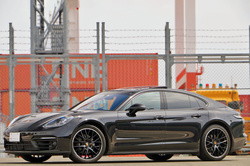 2023 ポルシェ パナメーラ 2.9 PDK