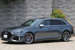 2021 アウディ RS4アバント 後期モデル