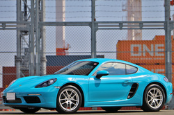 2018 ポルシェ 718ケイマン PDK スポーツクロノPKG