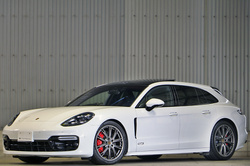 2020 ポルシェ パナメーラ GTS スポーツツーリスモ