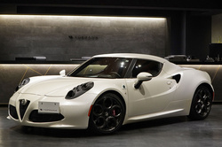 2015 アルファ ロメオ 4C スポーツPKG