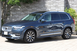 2024 ボルボ XC90 ウルトラ B5 AWD エアサスペンション