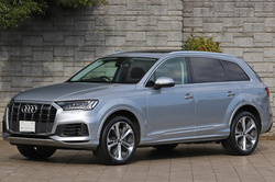 2021 アウディ Q7 55TFSI クワトロ
