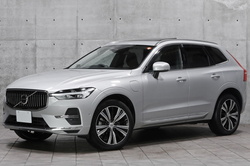 2022 ボルボ XC60 リチャージ プラグインハイブリッド T6 AWD インスクリプション