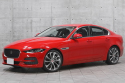2020 ジャガー XE S D180