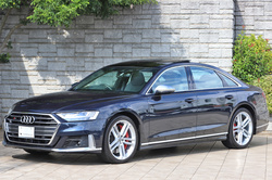 2020 アウディ S8 コンフォートPKG