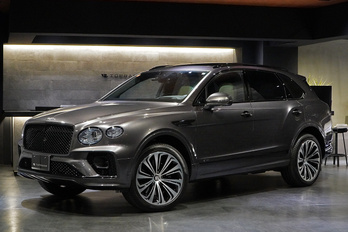 ベントレー ベンテイガ