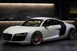 2009 アウディ R8 4.2FSI 希少6MTモデル