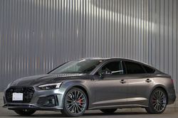 2022 アウディ A5スポーツバック 45TFSIクワトロ Sライン