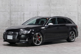 アウディ S4アバント